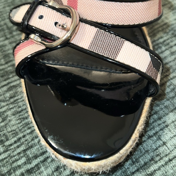 BURBERRY NOVA CHECK ESPARDRILLE/ WEDGES/SLIDE ON SANDALS—US 9 or UK 40 - Picture 9 of 15